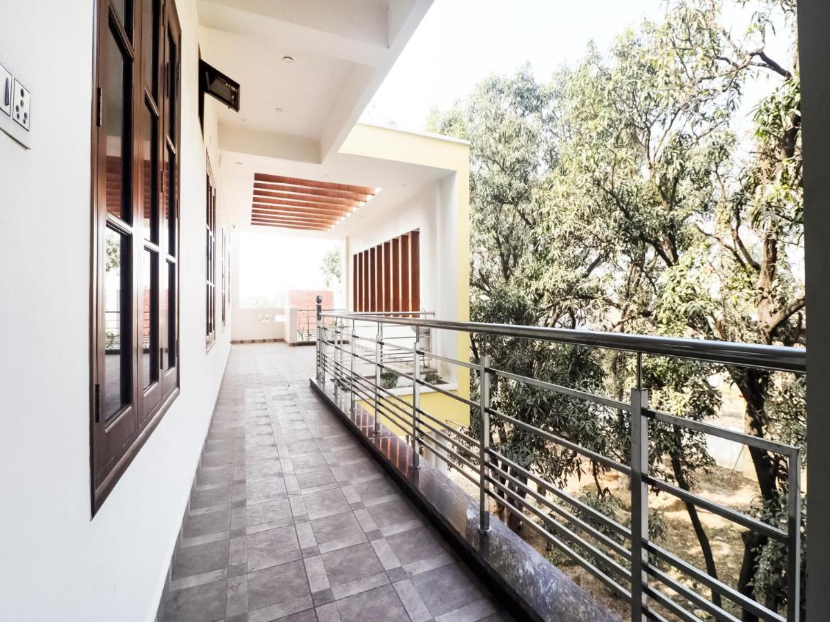 Oyo Lck1233 Rivaaj Palace Лакхнау Экстерьер фото