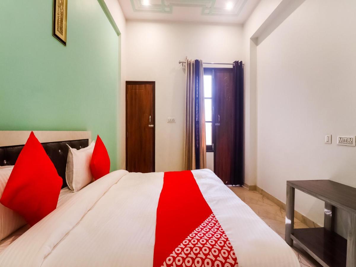 Oyo Lck1233 Rivaaj Palace Лакхнау Экстерьер фото